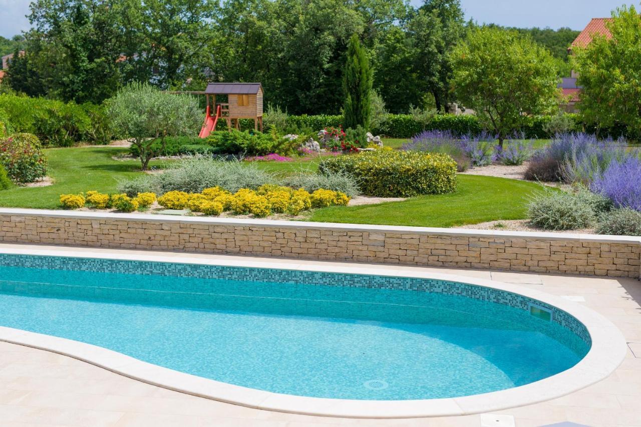 Villa Gardena Vrh  Exterior photo