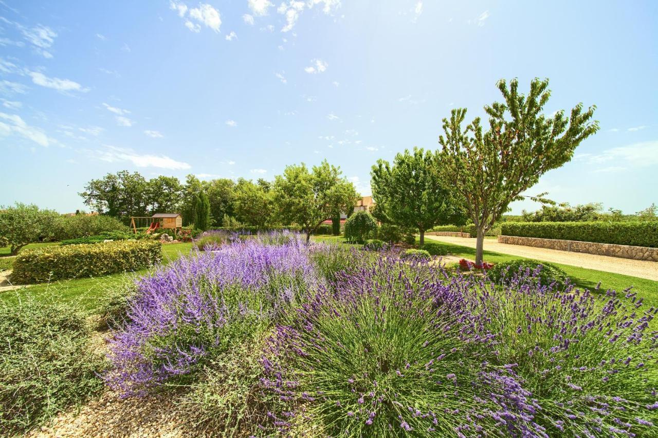 Villa Gardena Vrh  Exterior photo