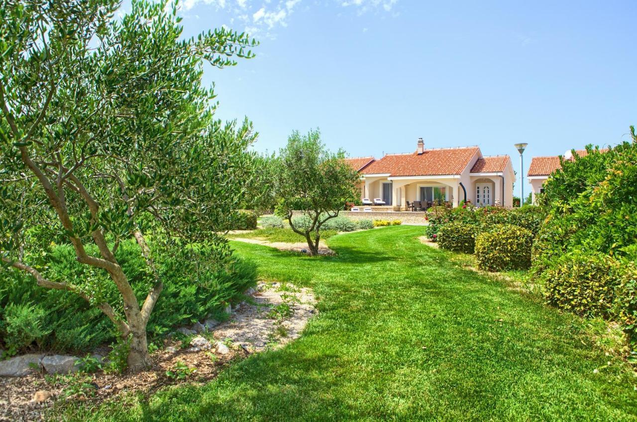 Villa Gardena Vrh  Exterior photo