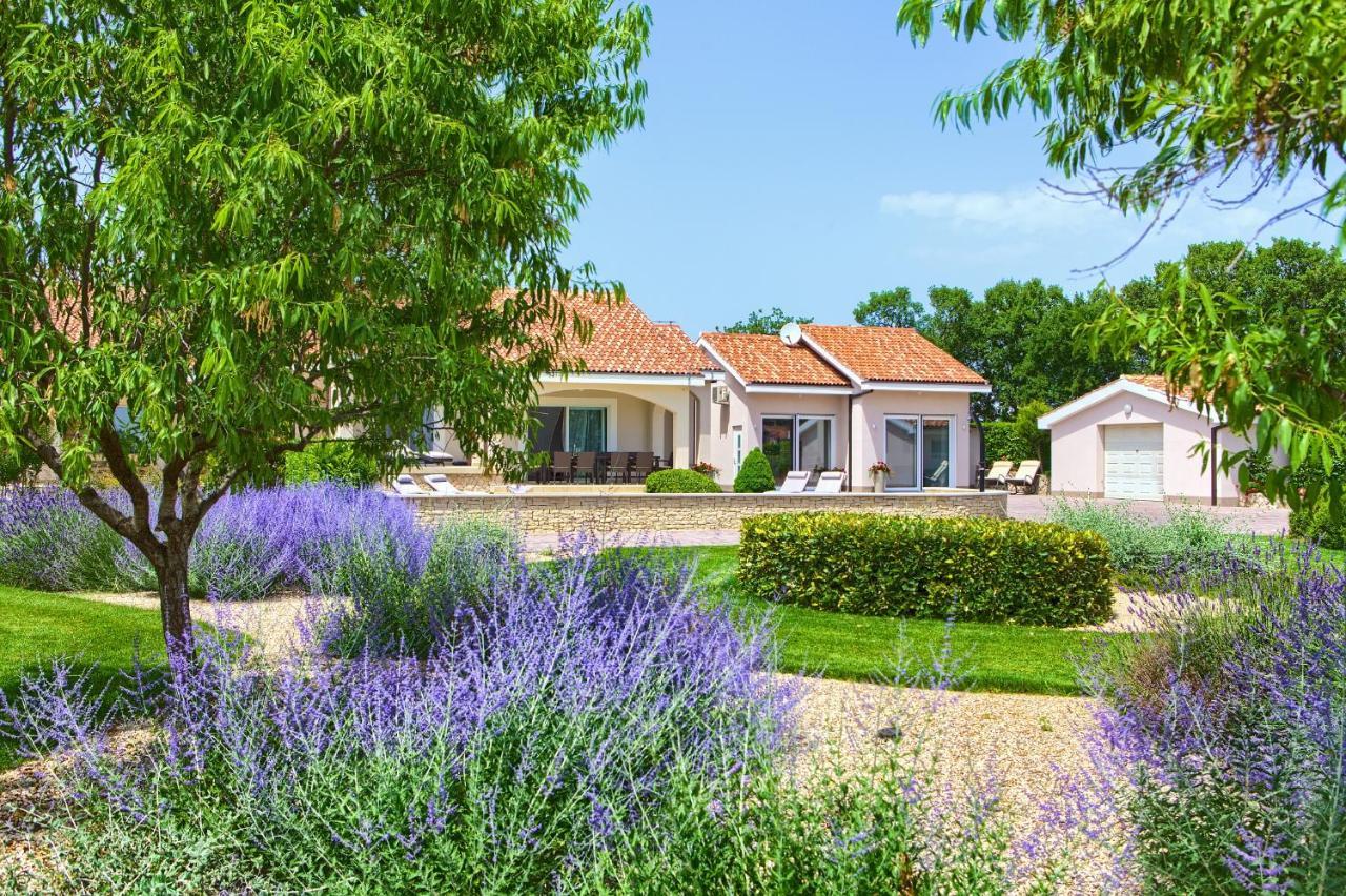 Villa Gardena Vrh  Exterior photo