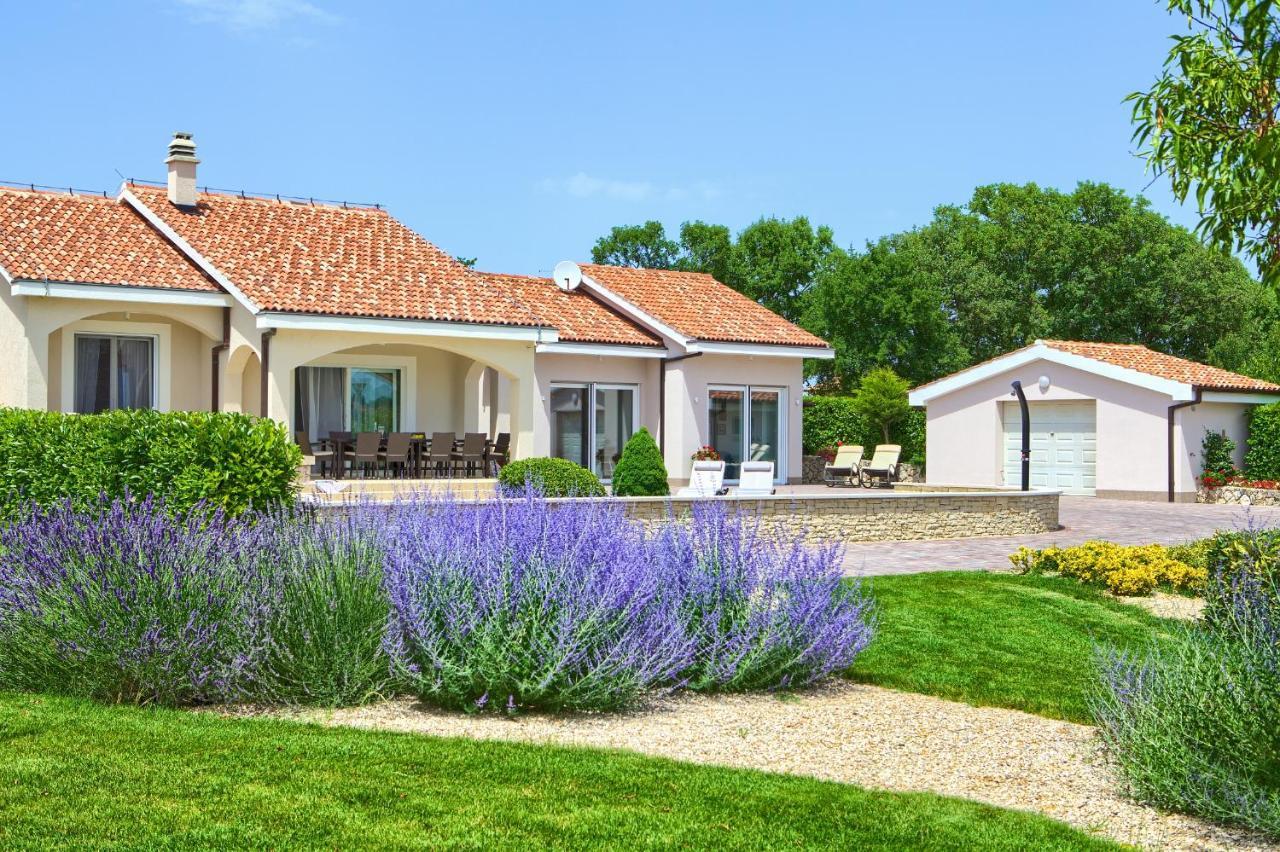 Villa Gardena Vrh  Exterior photo