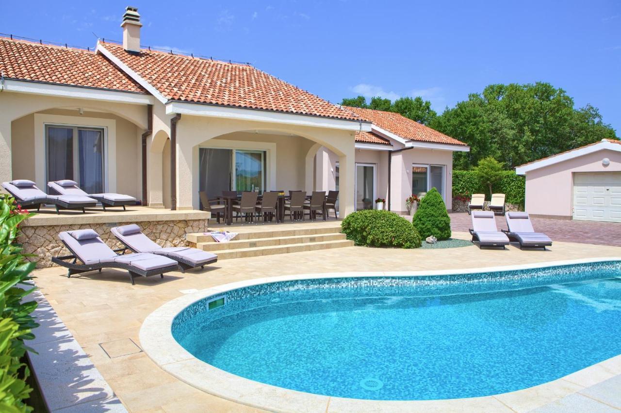 Villa Gardena Vrh  Exterior photo